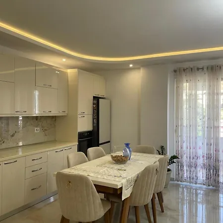 Julian 2-bedroom Instgr Juliaandt Vlorë